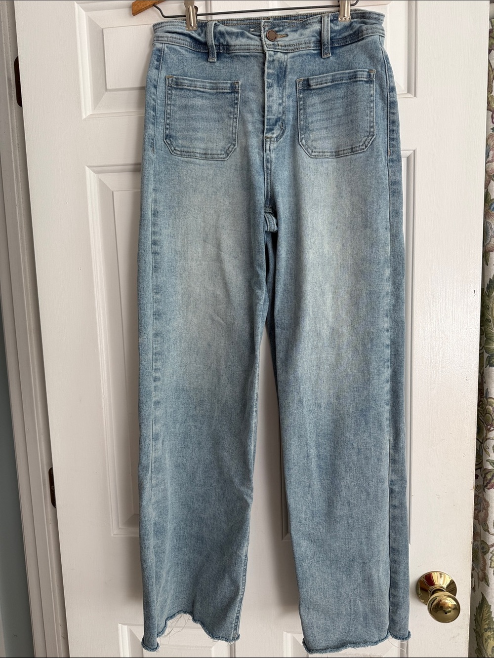 OAT New York Wide Leg High Rise Patch Pocket Jeans Raw Hem Light Wash 6/28